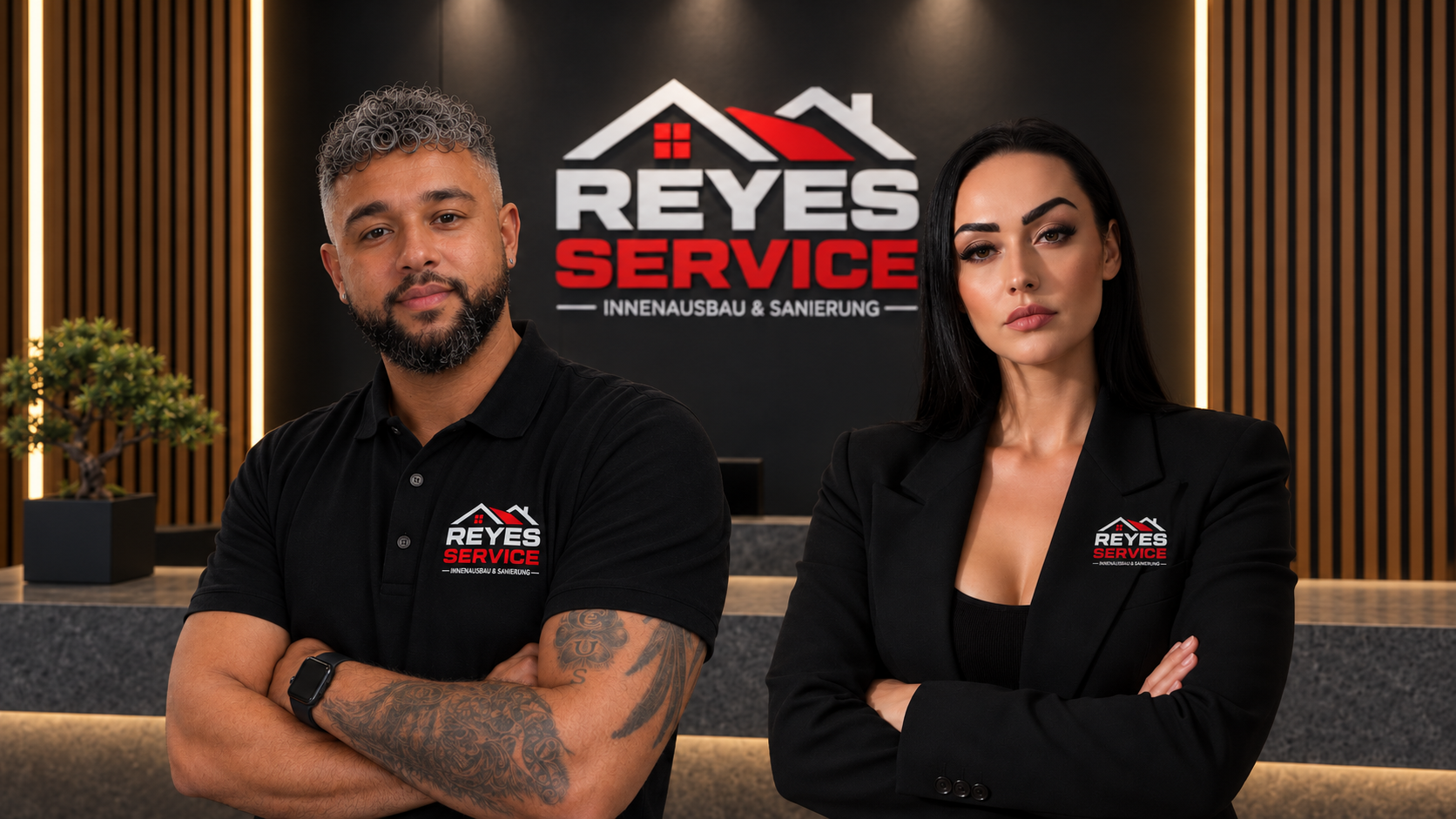 Das Team von Reyes Service vor dem Firmenlogo